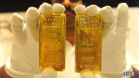 طلا از ۱۳۰۰ دلار عبور می کند؟