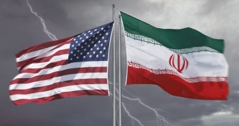 سیاست ایران در دوئل با آمریکا