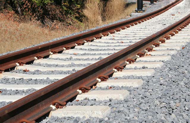 علاقه‌مندی ‌آذربایجان برای سرمایه‌گذاری در راه‌آهن رشت ــ آستارا