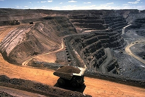 فعالیت ۴۷۶ معدن دارای مجوز در آذربایجان غربی/ تلاش برای عبور از خام‌فروشی مواد معدنی