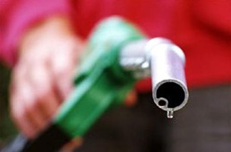 دولت برنامه‌ای برای افزایش قیمت گازوئیل ندارد/ معرفی گزینه وزارت صنعت