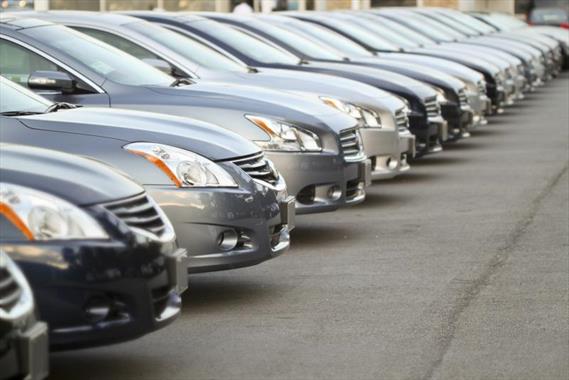 پیشنهاد قاضی‌زاده برای عرضه خودرو در بازار بورس کالا