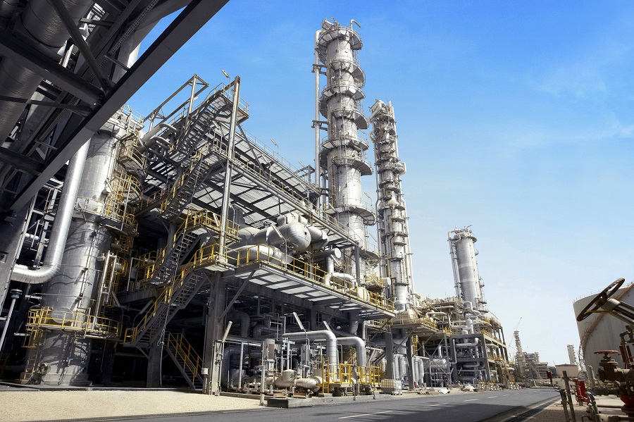 امضای بزرگترین توافق نامه های ساخت صنعت نفت به شرکت های ایرانی/ واگذاری ساخت ۱۴ کاتالیست پرمصرف پتروشیمی‌ها به ایرانی‌ها