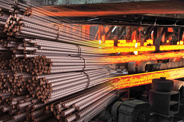 جای ابزارهای مالی در حوزه فولاد خالی است/  ۱.۵ میلیون تن سنگ آهن روی تابلو می رود