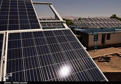 ضرورت نصب ۵۷ مگاوات نیروگاه خورشیدی در صنایع تهران تا ۱۴۰۶